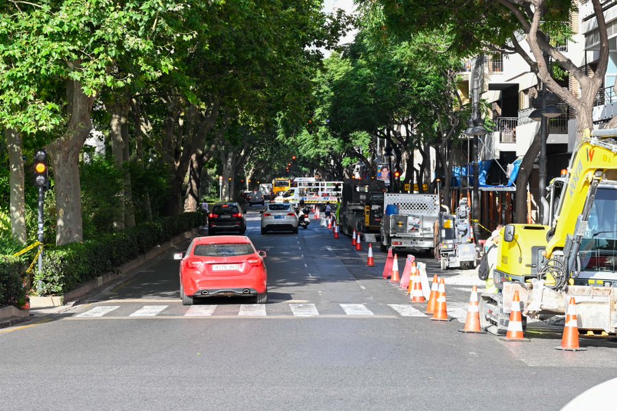 Diversas obras cortan las principales avenidas y vías del centro de Valencia 2 HLZy4AAXAAAlY8