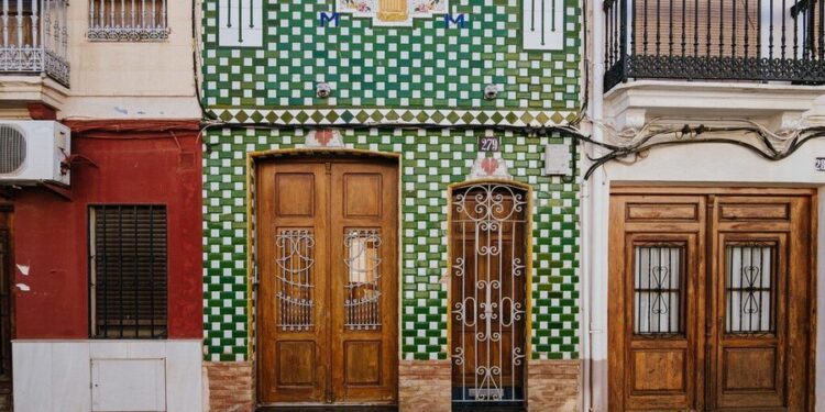 Valéncia da luz verde a la rehabilitación de 31 inmuebles en el Cabanyal y avance clave en el Edificio Drassanes 1 Valéncia da luz verde a la rehabilitación de 31 inmuebles en el Cabanyal y avance clave en el Edificio Drassanes