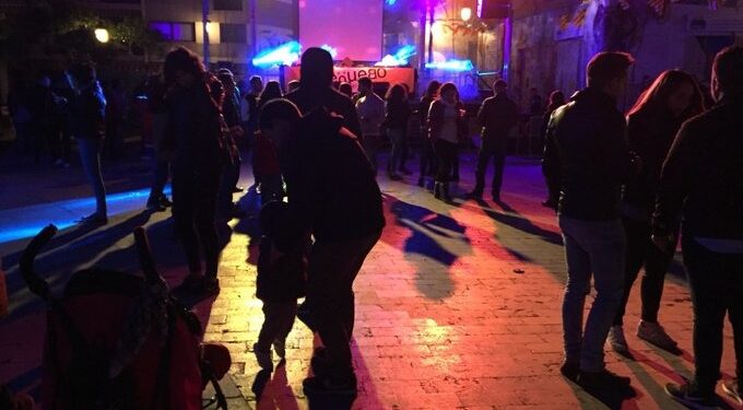 Valencia se vuelve a encender: Más de un centenar de verbenas duplican la fiesta de San Juan este sábado
