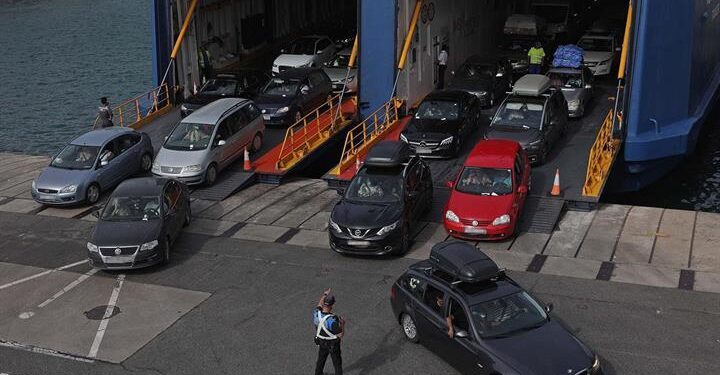 Arranca la Operación Paso del Estrecho: más de 3,5 millones de viajeros pasarán por los puertos de Alicante y Valencia 1 Arranca la Operación Paso del Estrecho: más de 3,5 millones de viajeros pasarán por los puertos de Alicante y Valencia