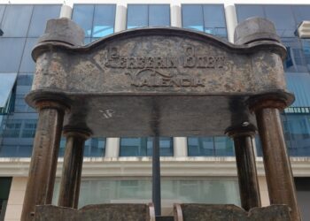 La prensa de 1918 de la Aceitera Casanova: el reflejo de una Valencia que oxida su memoria industrial