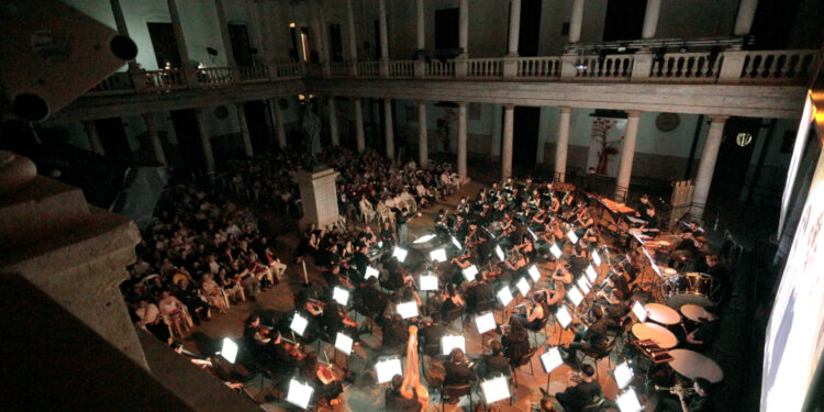 El festival Serenates exhibe su pluralidad artística en una semana de cine, jazz y compromiso social 1 El festival Serenates exhibe su pluralidad artística en una semana de cine, jazz y compromiso social