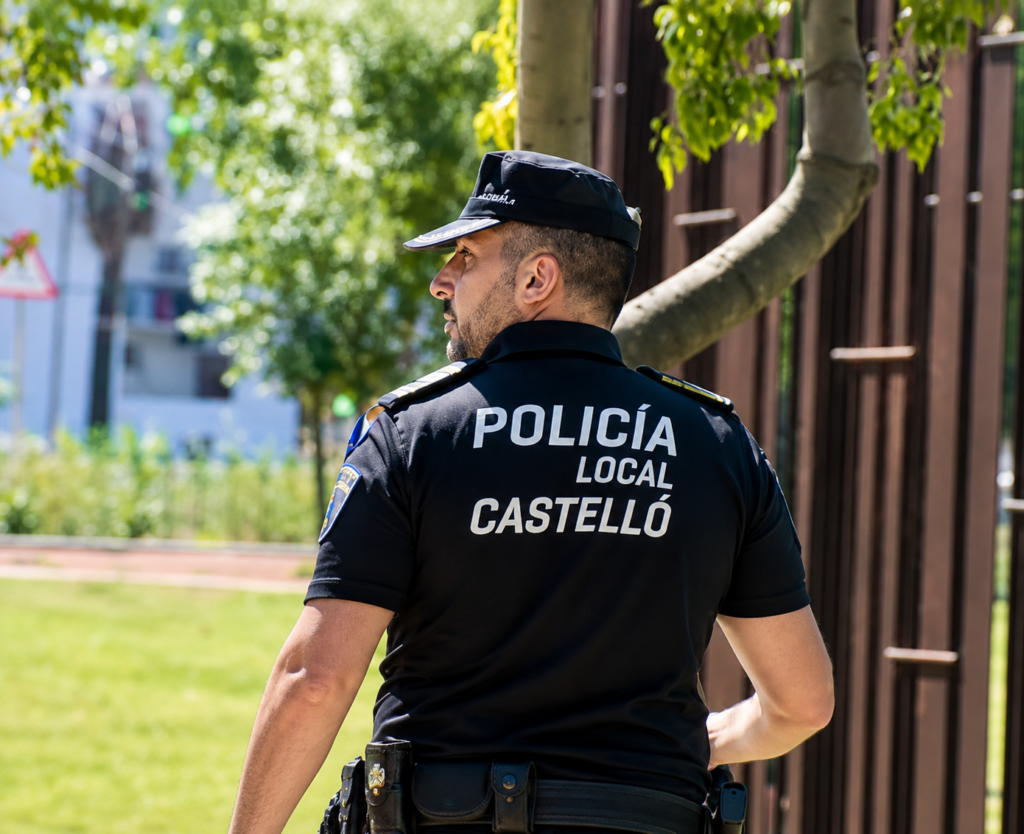 Castellón refuerza la lucha contra las drogas en los colegios con controles policiales y unidades caninas 3 Policia Local de Castellon 1