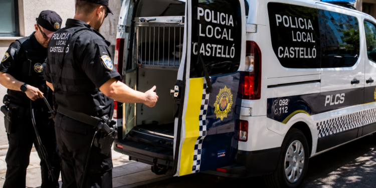 Castellón refuerza la lucha contra las drogas en los colegios con controles policiales y unidades caninas 1 Castellón refuerza la lucha contra las drogas en los colegios con controles policiales y unidades caninas