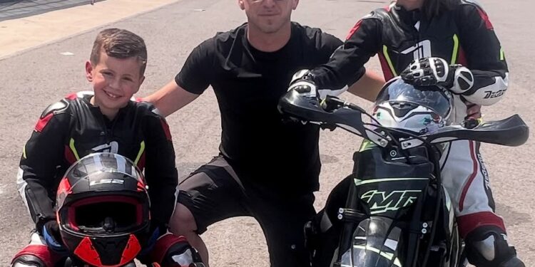Promesas sobre ruedas: el improvisado circuito donde Lucía y Lucca forjan su sueño en el motociclismo 1 Promesas sobre ruedas: el improvisado circuito donde Lucía y Lucca forjan su sueño en el motociclismo