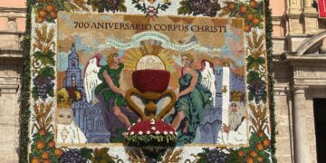 Valencia decora la 671 Aniversario del Corpus como festa Grossa de Valencia