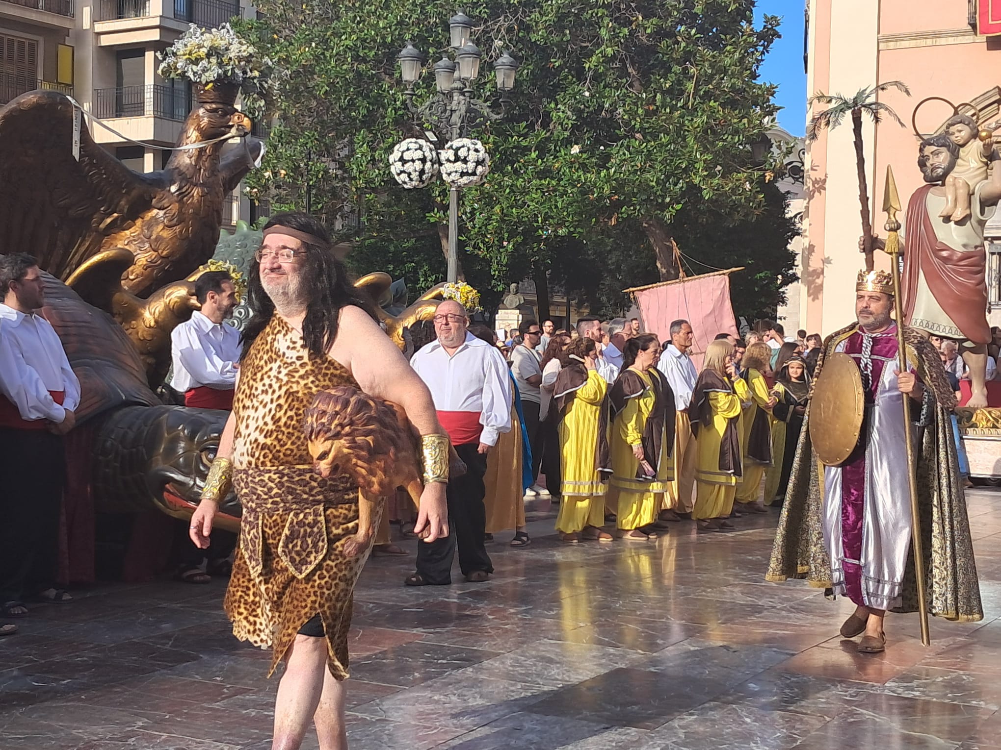 El Corpus de Valéncia desafía al calor y a las reivindicaciones sociales en una procesión de gran riqueza bíblica 11 WhatsApp Image 2026 06 08 at 21.45.474 copia