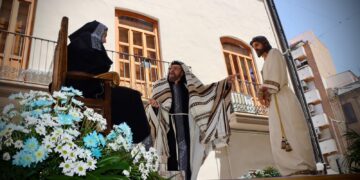 Torrent se vuelca con el 25 aniversario de la Hermandad de Jesús ante el Sanedrín