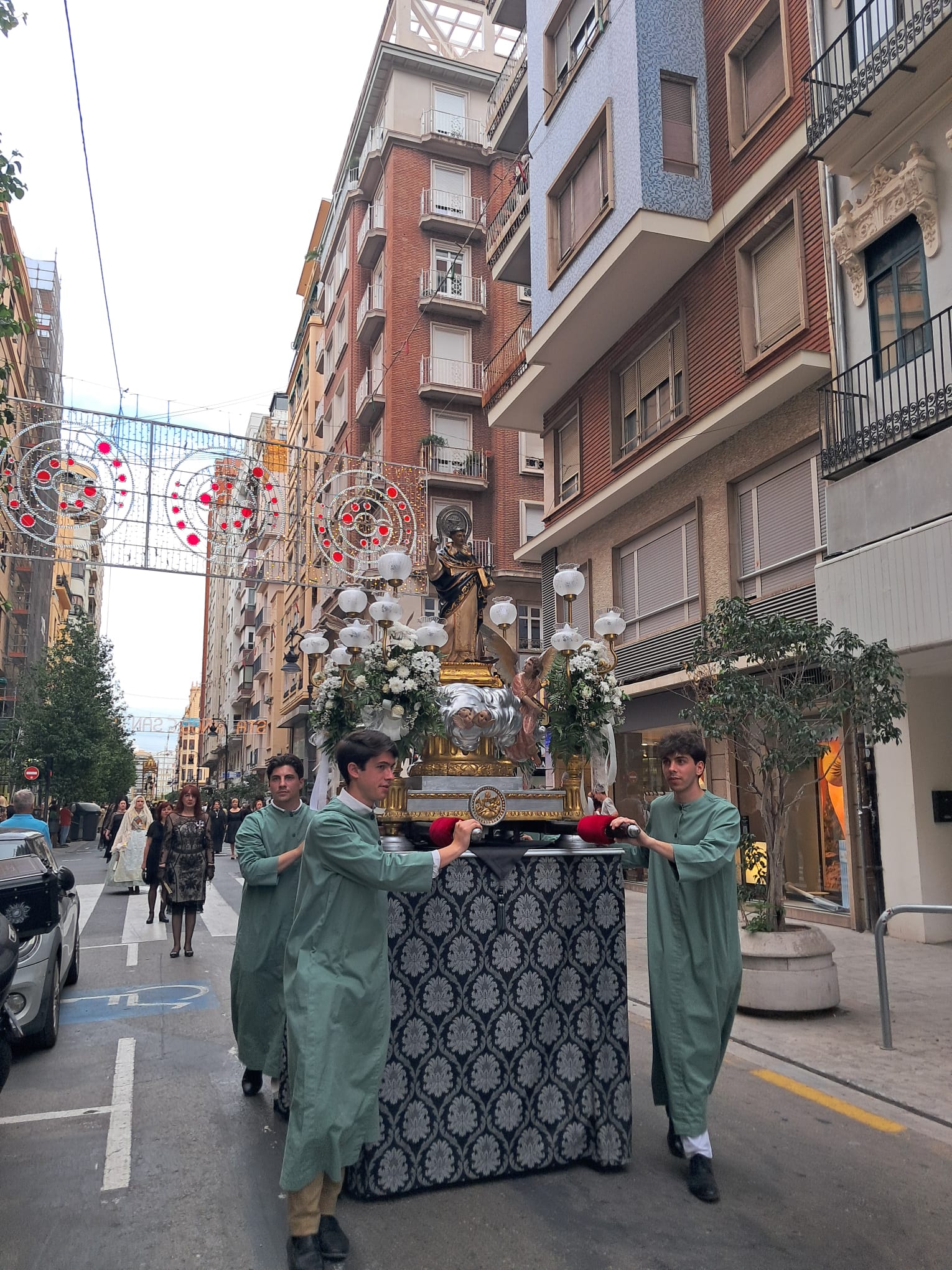 Fervor, tradición y pólvora en el corazón de Valencia: Los niños festejan a Sant Vicent Ferrer en el corazón del Cap i Casal 4 WhatsApp Image 2026 06 16 at 10.01.493