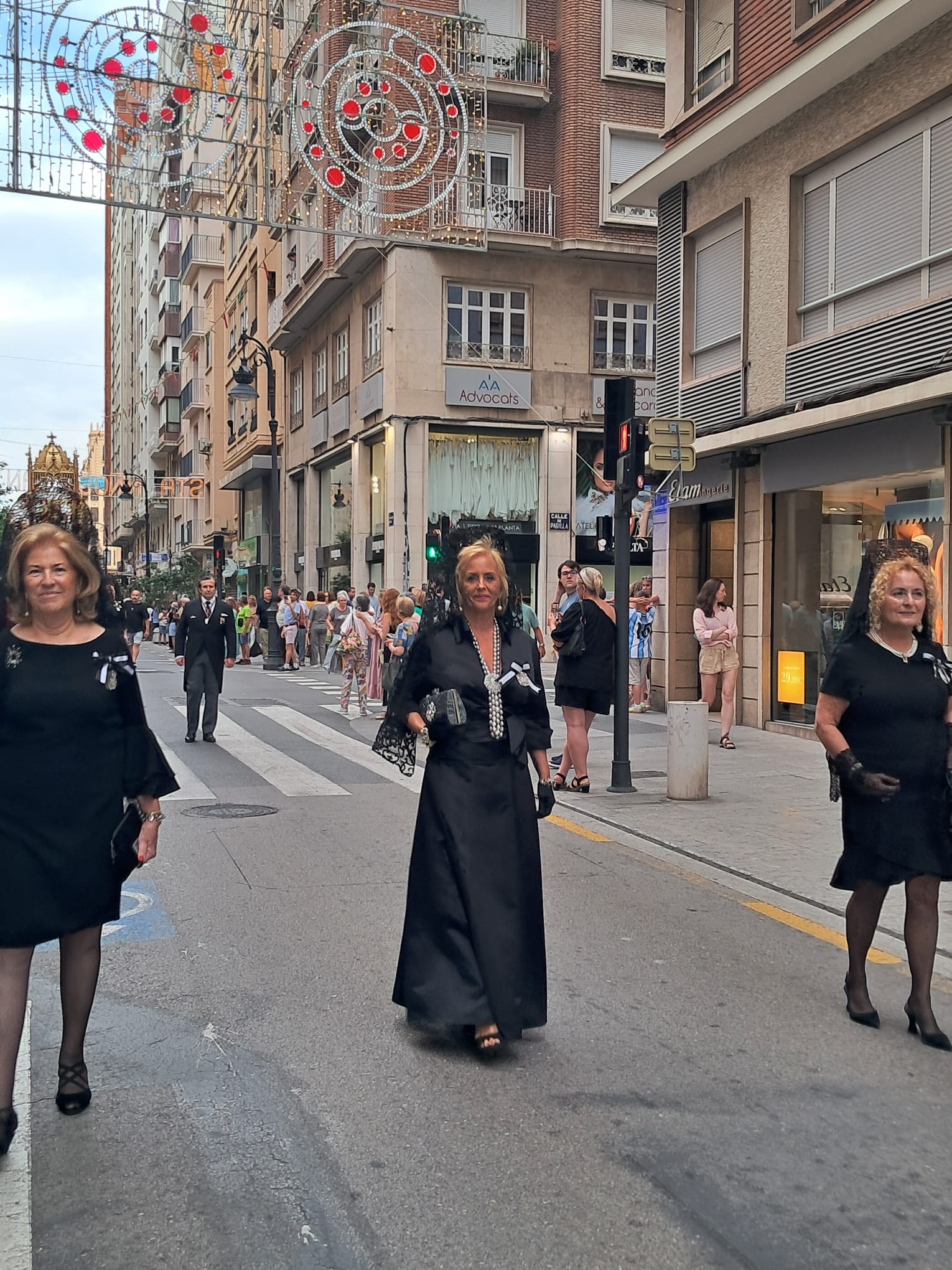 Fervor, tradición y pólvora en el corazón de Valencia: Los niños festejan a Sant Vicent Ferrer en el corazón del Cap i Casal 8 WhatsApp Image 2026 06 16 at 10.01.494