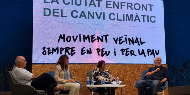 La Federación de Asociaciones Vecinales de Valencia reivindica su papel democrático y aborda los retos climáticos de la ciudad 1 La Federación de Asociaciones Vecinales de Valencia reivindica su papel democrático y aborda los retos climáticos de la ciudad