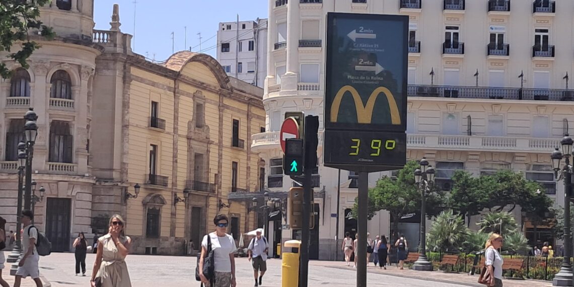 La Comunitat Valenciana registra máximas cercanas a los 40ºC en una jornada de calor sofocante 1 La Comunitat Valenciana registra máximas cercanas a los 40ºC en una jornada de calor sofocante