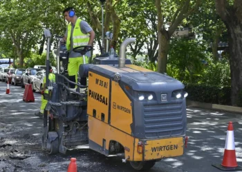 El reasfaltado de la Gran Vía Marqués del Túria durará dos meses y reducirá el ruido del tráfico