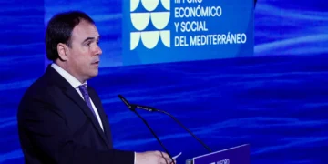 Pérez Llorca lanza un mensaje desde Barcelona: “No puede haber españoles de primera y de segunda”