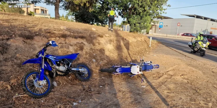 Detenidos seis motoristas por conducción temeraria en la A-7 tras una persecución entre Torrent y Llíria 1 Detenidos seis motoristas por conducción temeraria en la A-7 tras una persecución entre Torrent y Llíria
