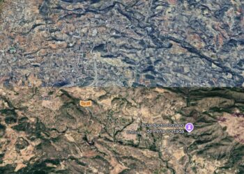 Alerta en Valencia: Emergencias combate simultáneamente dos incendios forestales en Alborache y Chelva