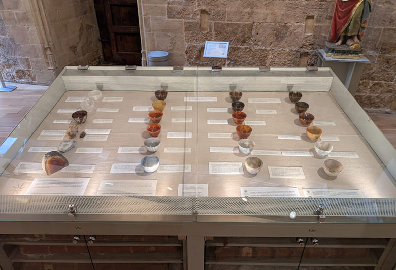El misterio del Santo Cáliz: una exposición revela cómo era realmente antes de adquirir su color actual 1 El misterio del Santo Cáliz: una exposición revela cómo era realmente antes de adquirir su color actual