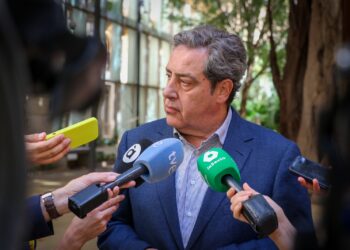 VOX avala llevar a Fiscalía los incidentes en Les Corts y denuncia “coacciones” contra CSIF durante las protestas educativas