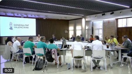 Los sindicatos ven avances en ratios y burocracia, pero mantienen el choque con Educación por los salarios y el valenciano 1 sindicatos huelga educacion