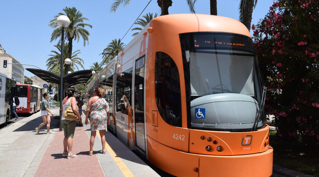 viajeros tram junio 1
