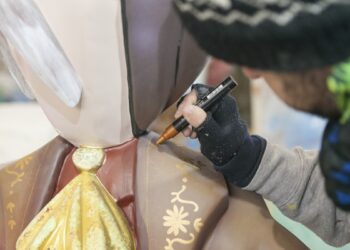 Valencia destina casi 300.000 euros para apoyar a 59 artistas falleros y garantizar el relevo generacional 17 0508 Artista faller @Mike Water