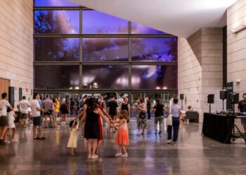 170726 EDUC Foto01 La Gran Nit de Juliol ©Miguel Lorenzo IVAM scaled 1