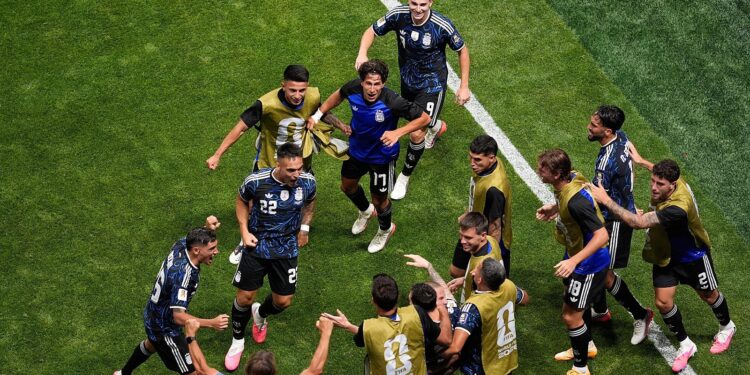 Argentina remonta a Inglaterra y cita a España en una final histórica del Mundial 2026 1 17158094