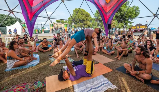 El Rototom Sunsplash 2026 reforzará su apuesta por el bienestar con yoga, gastronomía saludable y moda sostenible 1 El Rototom Sunsplash 2026 reforzará su apuesta por el bienestar con yoga, gastronomía saludable y moda sostenible