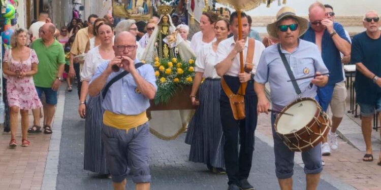 Benidorm rinde un emotivo homenaje a la Virgen del Carmen y a los Caídos en la Mar 1 Benidorm rinde un emotivo homenaje a la Virgen del Carmen y a los Caídos en la Mar