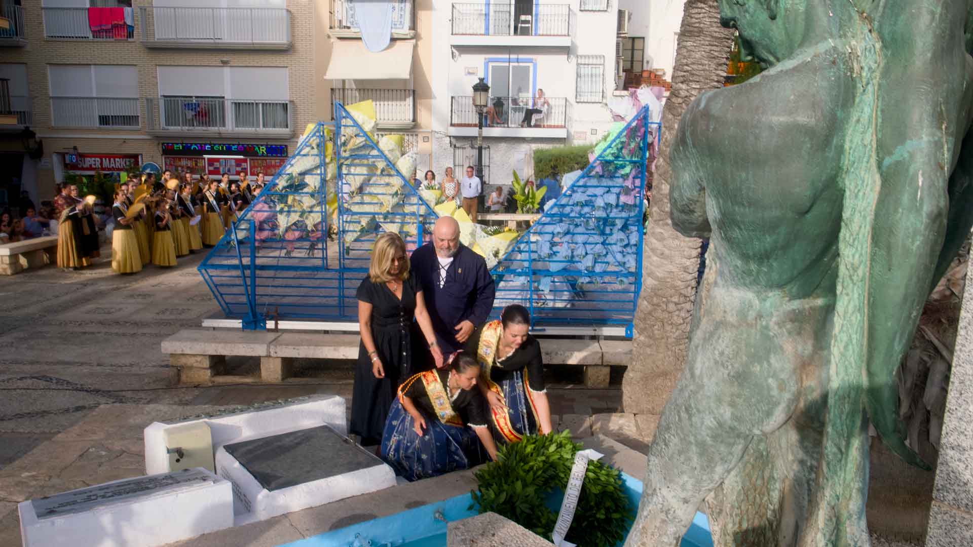 Benidorm rinde un emotivo homenaje a la Virgen del Carmen y a los Caídos en la Mar 5 20260719 fiestas ofrenda carmen 15