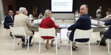 La Generalitat crea materiales escolares para enseñar prevención de emergencias