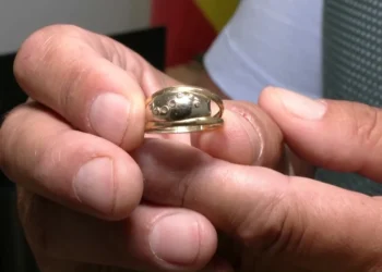 Da por perdido el anillo de boda de su madre y lo recupera gracias a una noticia de À Punt 12 3452725f 322b 4f14 b12b 4dcda74ebd53 16 9 aspect ratio 1600w 0