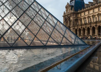 El Museo del Louvre reabre la Galería de Apolo tras el robo de 2025, pero sin las Joyas de la Corona 14 826f3683 2b93 437f ab2d b14853829874 16 9 aspect ratio 1600w 0