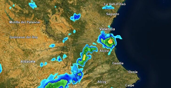 Una violenta tormenta con granizo y rachas de 99 km/h desploma el termómetro 20 grados en Ayora 1 Una violenta tormenta con granizo y rachas de 99 km/h desploma el termómetro 20 grados en Ayora