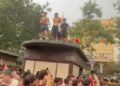 Descontrol en la Plaza del Ayuntamiento: el botellón y el vandalismo empañan la celebración del Mundial en Valencia 10 Descontrol en la plaza del Ayuntamiento: el botellón y el vandalismo empañan la celebración del Mundial en Valencia