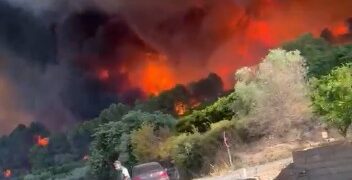 Momento de pánico en Artana: el fuego obliga a cortar la CV-223 en plena evacuación