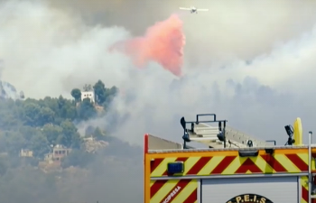 Levantan el confinamiento en la Vall d’Uixó tras la mejora del incendio, aunque 15 municipios siguen evacuados