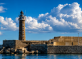 El historico faro del puerto de Valencia se trasladara a La Marina para acercarlo a los ciudadanos