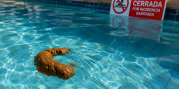 El reto marron obliga a cerrar una decena de piscinas municipales en Valencia este verano