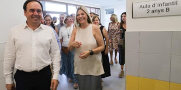 GVA VISITA COLEGIO SANT JOAN MORO 09 1