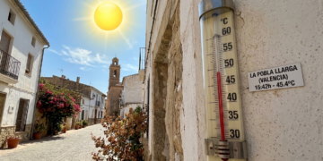 El calor abrasa el sur de Valencia con máximas de 45.4ºC antes de dar paso a tormentas en el interior