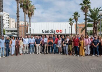 Los usuarios de Cercanías Valéncia se plantan contra el caos ferroviario con la campaña '#LaEsperaInfinita' 17 Los usuarios de Cercanías Valéncia se plantan contra el caos ferroviario con la campaña '#LaEsperaInfinita'