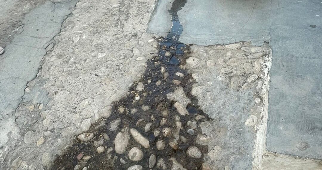 Vecinos del casco antiguo de Xàtiva denuncian una crisis sanitaria por filtraciones de aguas fecales 1 Vecinos del casco antiguo de Xàtiva denuncian una crisis sanitaria por filtraciones de aguas fecales