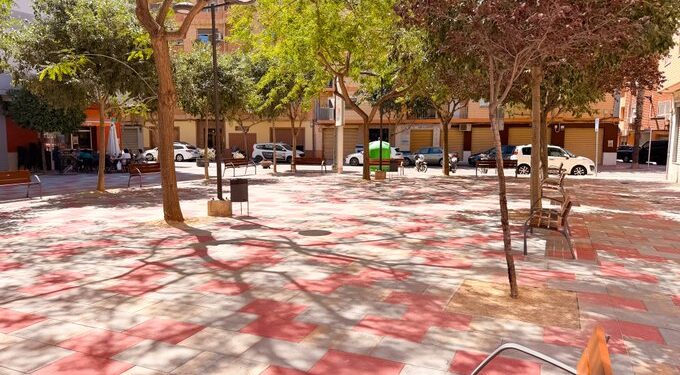 Mislata culmina la transformación urbana de la Plaza de Alaquàs en el barrio de la Avenida de la Paz