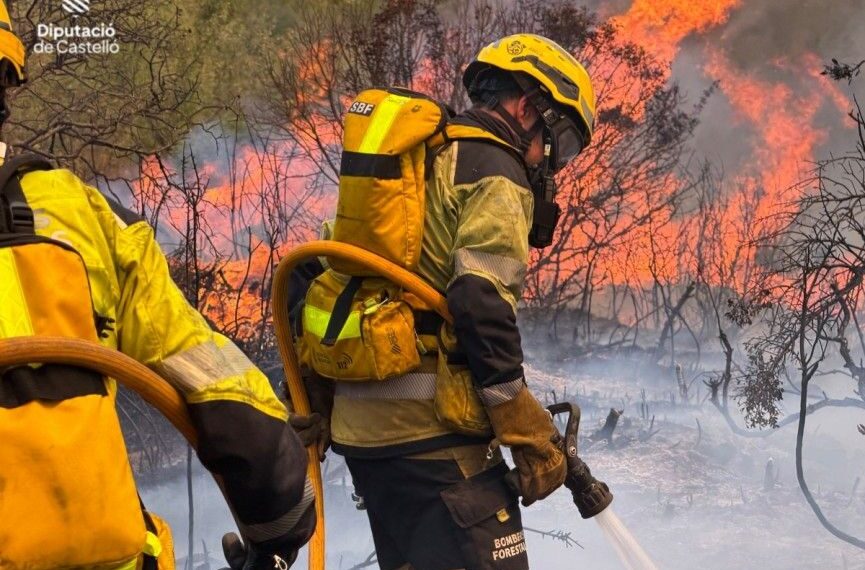 Crónica de una noche crítica en Castellón por el Incendio Forestal de Soneja