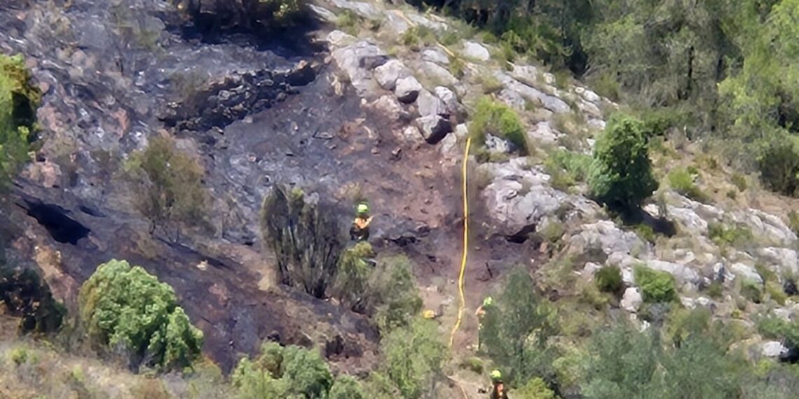Los bomberos logran estabilizar el incendio forestal de Soneja tras arrasar más de 180 hectáreas 1 Los bomberos logran estabilizar el incendio forestal de Soneja tras arrasar más de 180 hectáreas