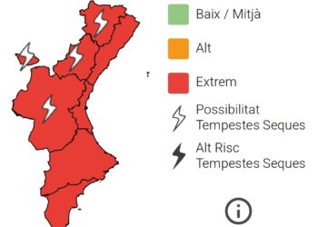 Diecisiete parques naturales cierran de forma inmediata ante el riesgo máximo de incendios forestales
