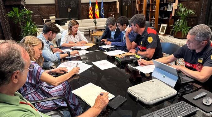 Valencia decreta la Alerta Roja por ola de calor extrema y suspende las actividades públicas masivas 1 Valencia decreta la Alerta Roja por ola de calor extrema y suspende las actividades públicas masivas