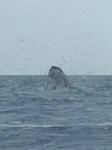 El SPEIS rescata a once personas tras el hundimiento de un catamarán frente a la isla de Tabarca 2 HNhHqeQWAAAZJwn