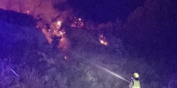 Controlado un incendio forestal de madrugada en el paraje de El Turmell, en Chert